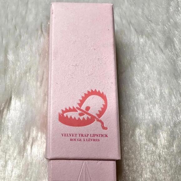 NIB Jeffree Star Hot Commodity Velvet Trap Lipstick Full Size 4g - Picture 8 of 11